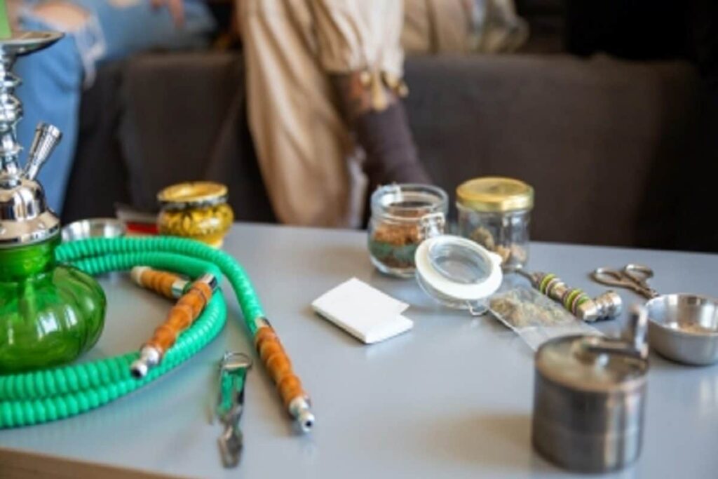 Karnataka To Ban Hookah Bars, Increase Minimum Legal Age To Buy Cigarettes to 21