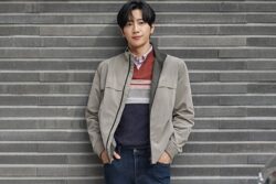 Korean Actor Lee Sang Yeob Is All Set To Marry His Non-Celebrity Girlfriend
