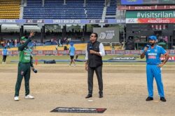 IND vs PAK Asia Cup 2023 Super 4 Toss Report: Pakistan Opt to Bowl; KL Rahul Replaces Shreyas Iyer