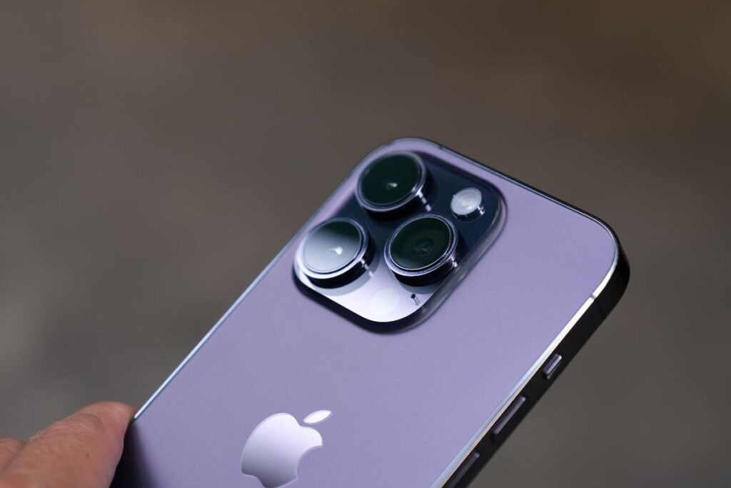 China Has No Laws That Ban Purchase Or Use Of Apple iPhones: Ministry