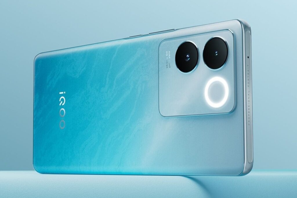 iQOO Z7 Pro With Curved Display And 66W Fast Charging Launched In India: Price, Specifications