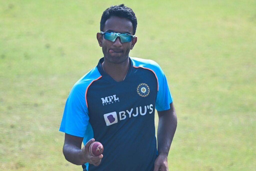 Indian Bowling All-Rounder Jayant Yadav Set to Join Middlesex for Last Four Games in County Championships