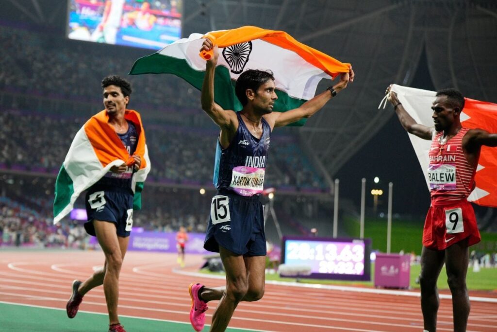 Asian Games: Kartik Kumar and Gulveer Singh win Silver and Bronze medals for India in Men's 10,000m Race