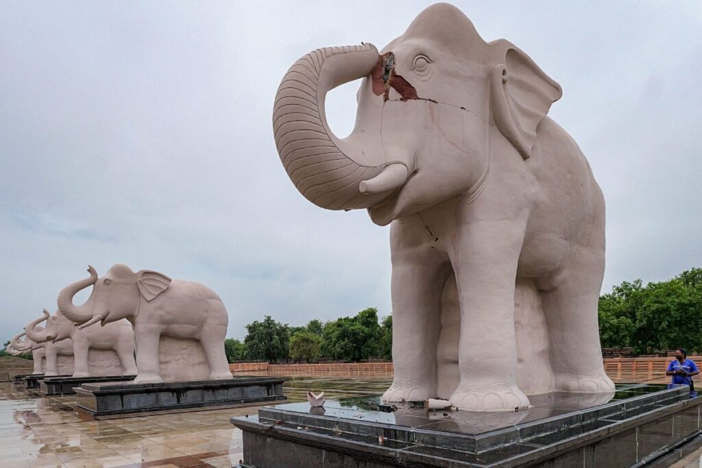 Weather News LIVE Updates: Rain Fury Kills 19 in UP, Lucknow Waterlogged; Flood-like Situation in 10 Districts