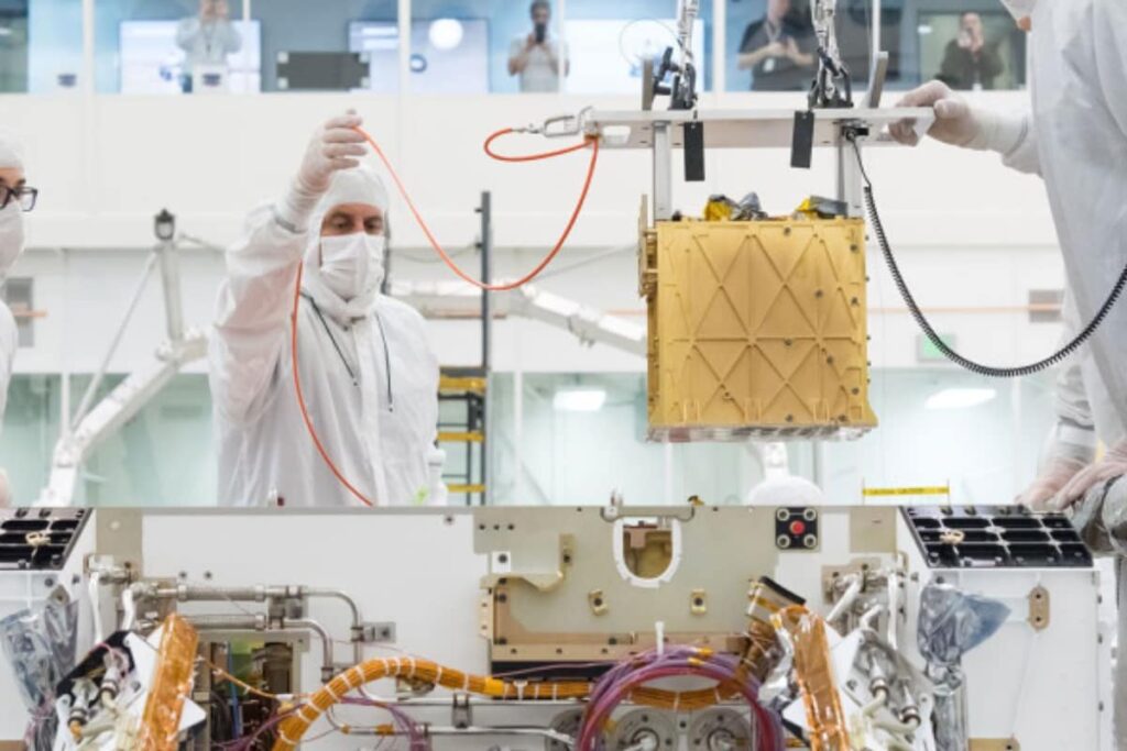 Scientists Succeed in Producing Oxygen on Mars