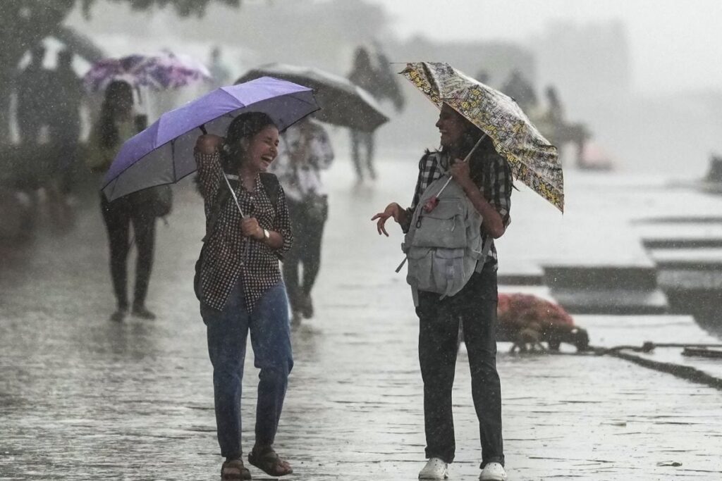 19 People Killed in Rain-related Incidents in Uttar Pradesh