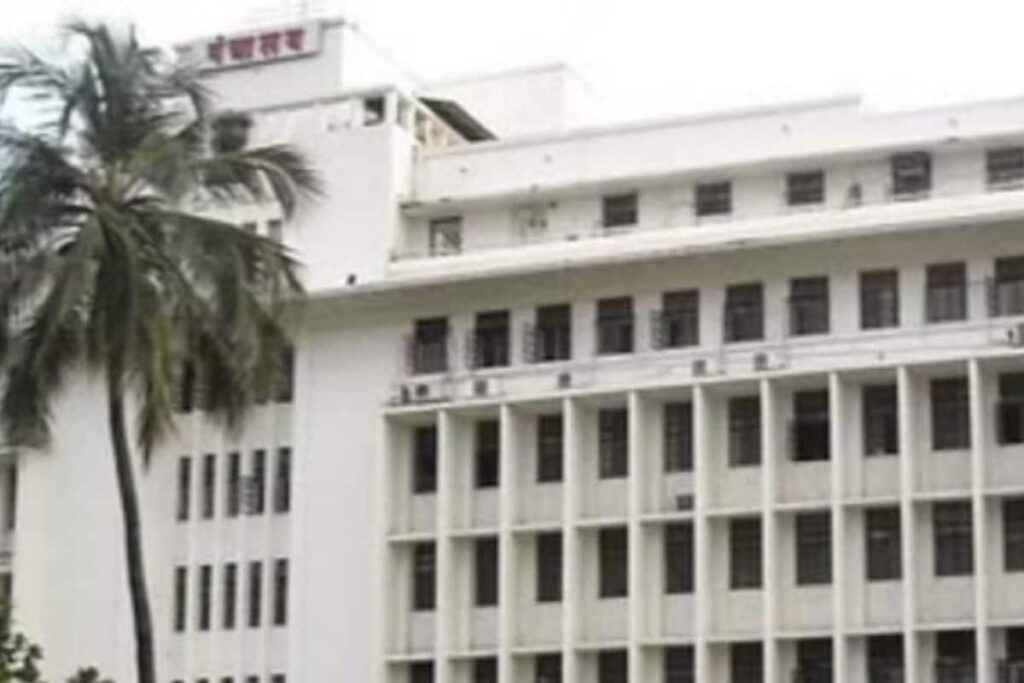 Maharashtra Govt Issues Strict Rules To Curb Visitors' Number At Mantralaya