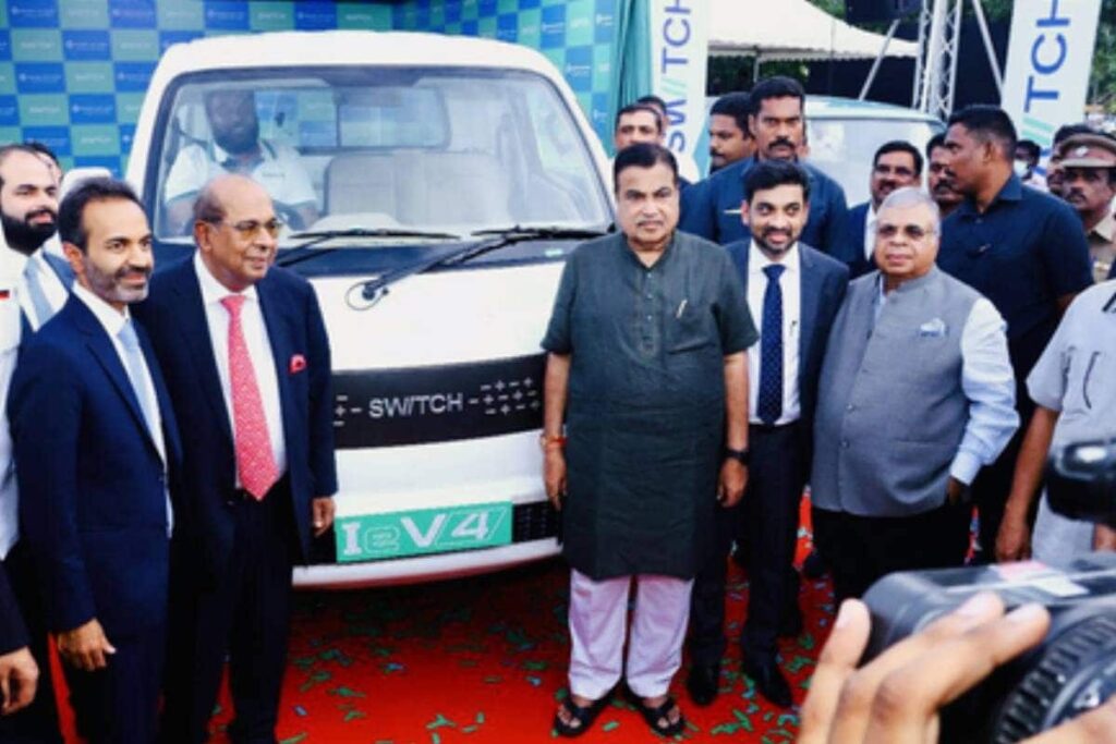 Ashok Leyland Unveils India's First E-LCV IeV