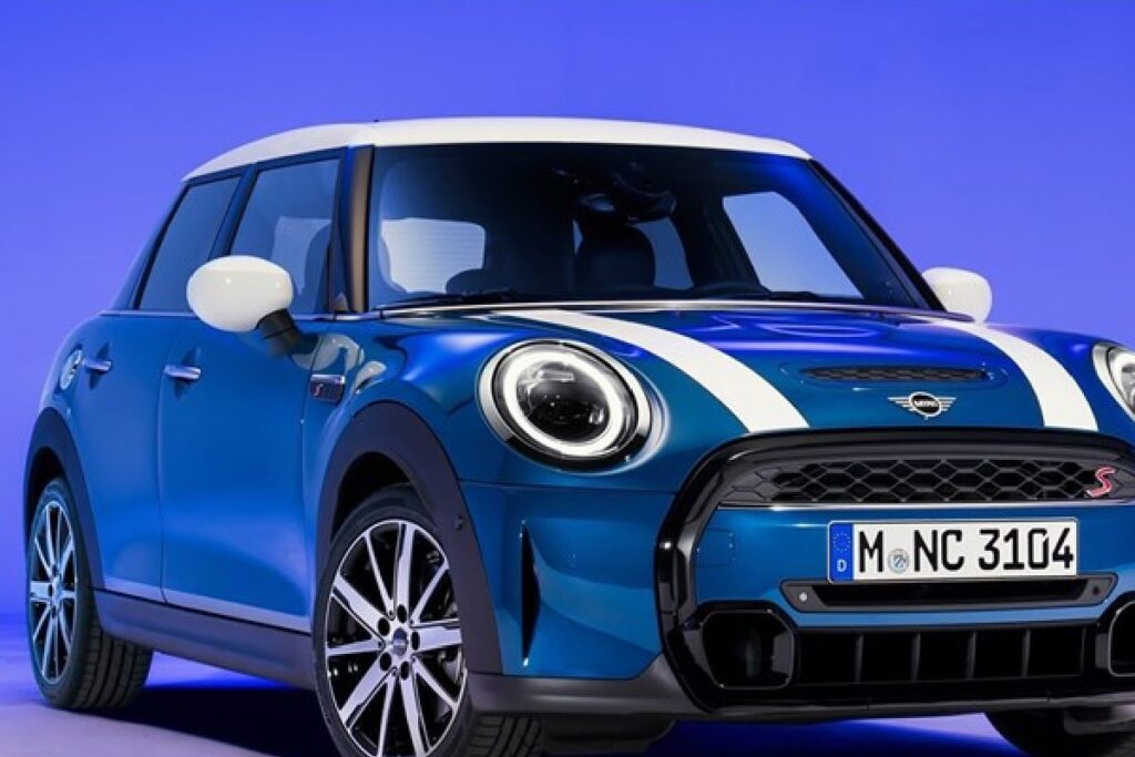 Fifth-Gen Mini Cooper To Launch Soon, Here's What We Know So Far
