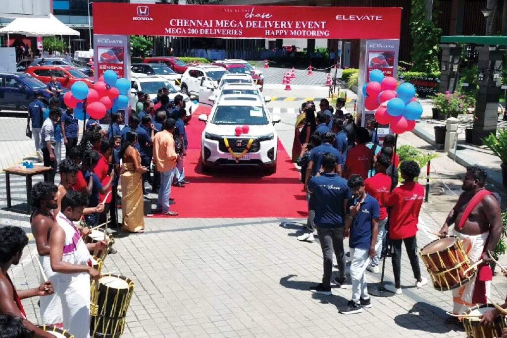 Honda Achieves a Milestone, Delivers 200+ Elevate SUVs in Chennai in a Single Day