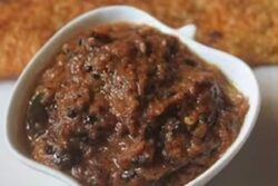 Follow These Simple Steps To Prepare Tamarind Chutney At Home