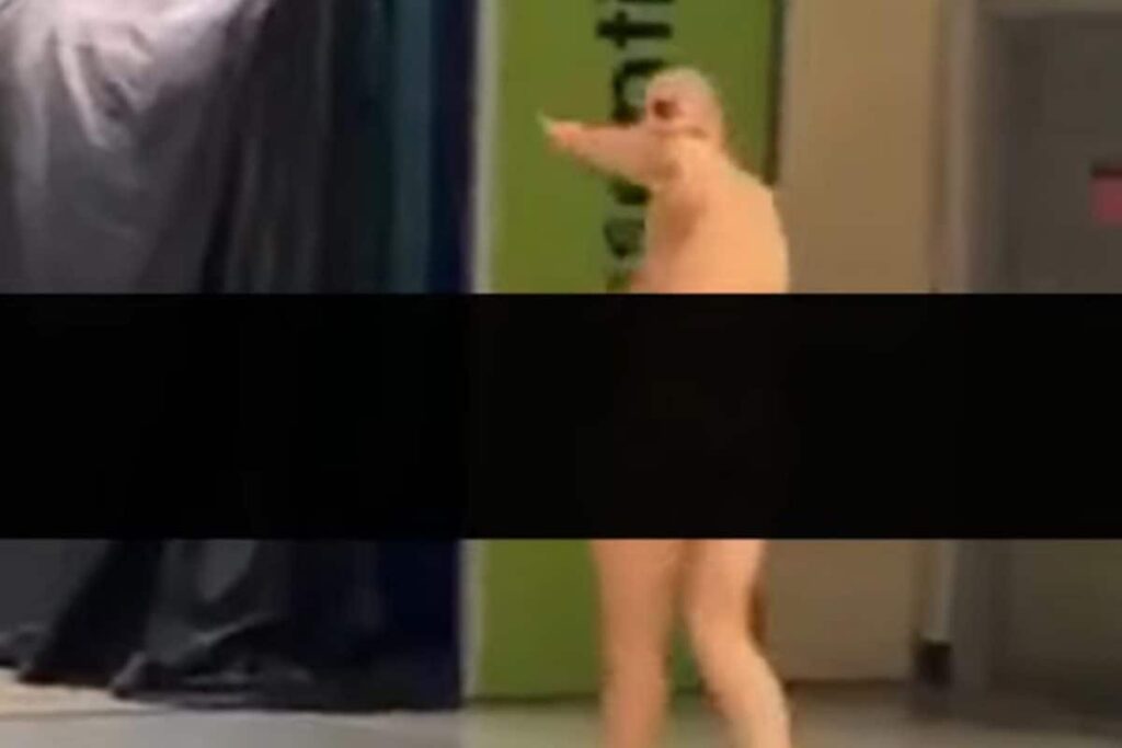 Man Detained For Casually Walking Around Texas Airport Without Clothes