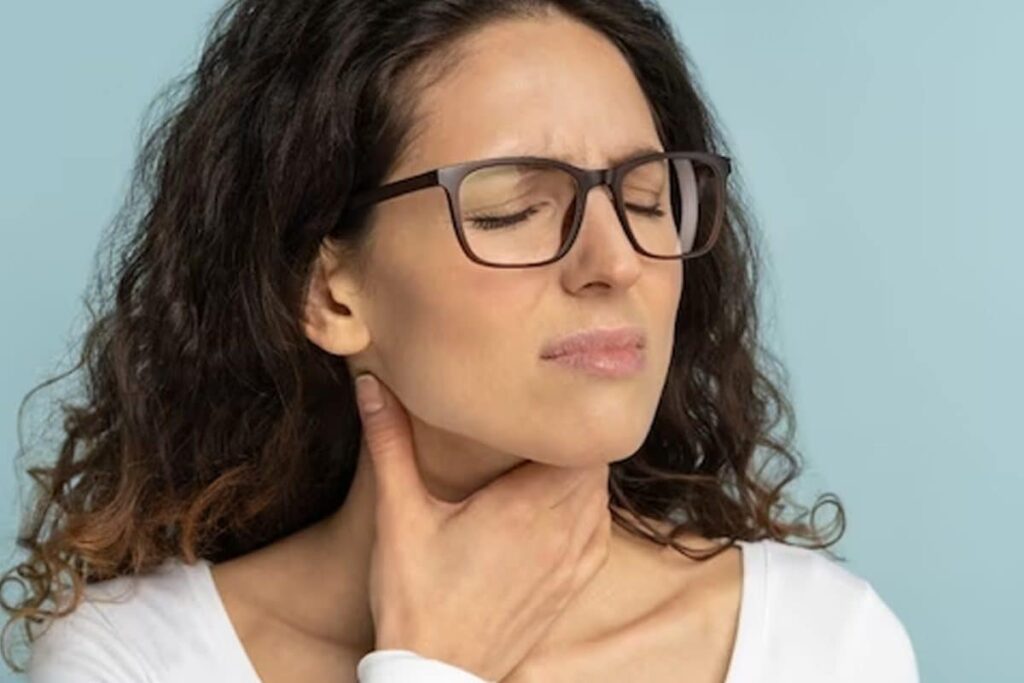 Get Rid Of Sore Throat Using 5 Ingredients Easily Found In The Kitchen