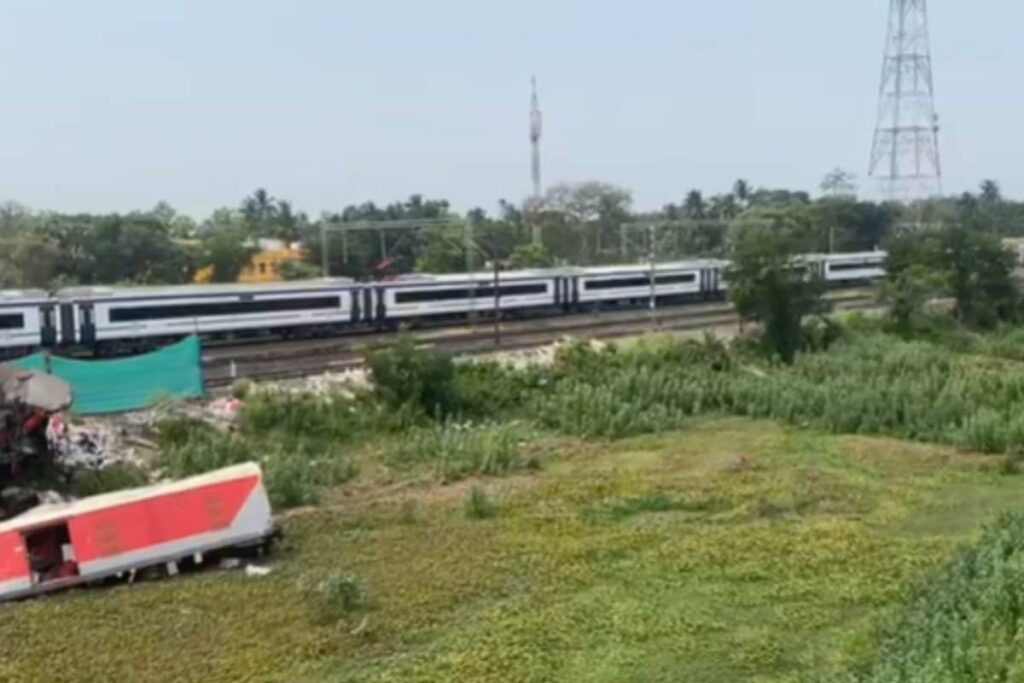 Mathura Train Accident: Railways Spells Out Dos and Don'ts for EMU Drivers Before Handover of Trains