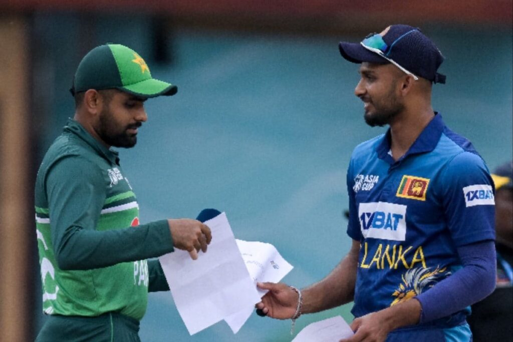 PAK vs SL: Babar Azam Elects to Bat Against Sri Lanka, Imam-ul-Haq Misses Out for Pakistan