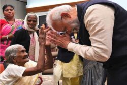 On His Birthday, PM Modi Says ‘Ayushman Bhav’ to the Nation: Scheme to Improve Healthcare in Every Village, Town