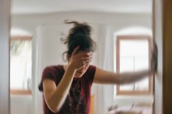 Vertigo on the Rise: Women's Increased Risk Tied to Lack of Awareness