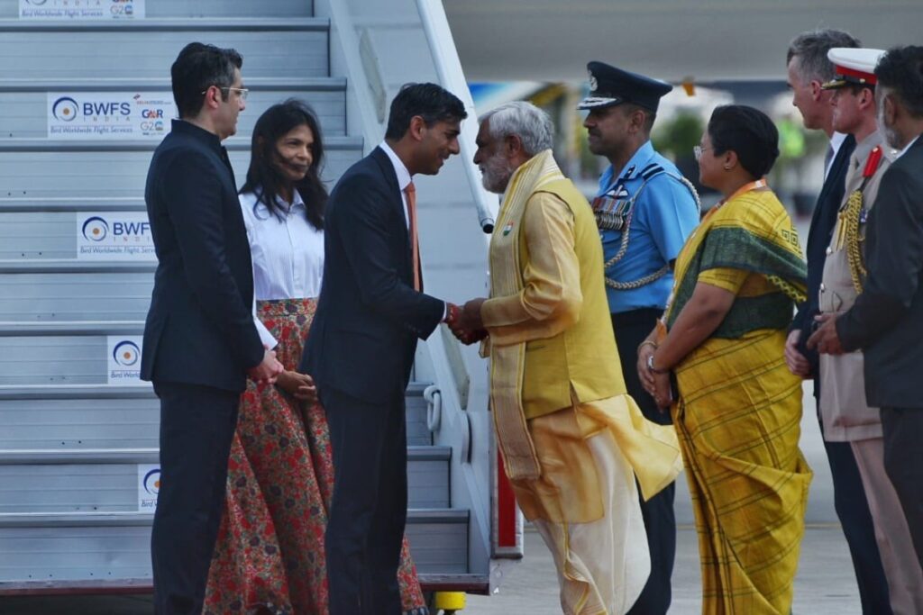 Union Minister Choubey Greets British PM Sunak with 'Jai Siyaram'