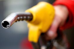 Oil Prices Rise on Supply Deficit Concerns
