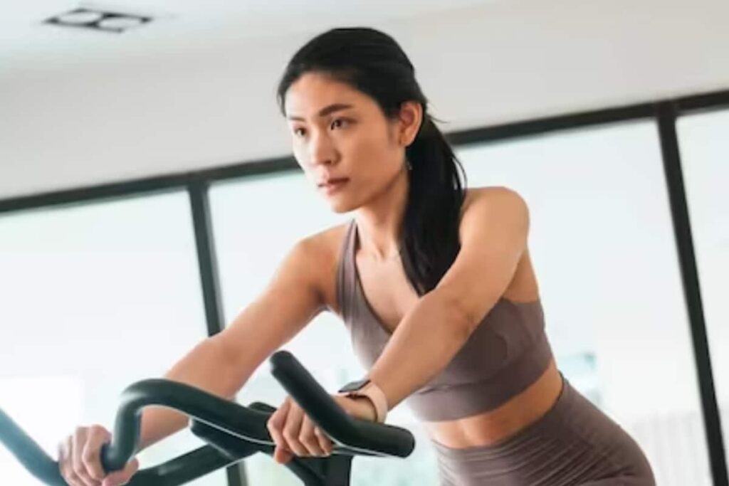Cardio Or Weight Training? Experts Reveal What You Must Do First