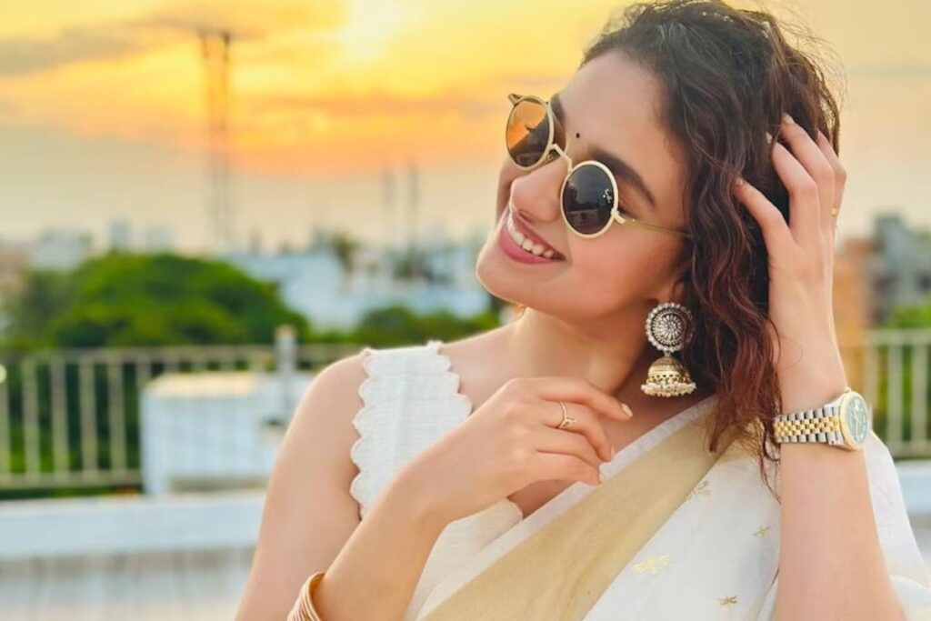 Keerthy Suresh’s Latest Lavender Ruffle Saree Look is Absolutely Stunning