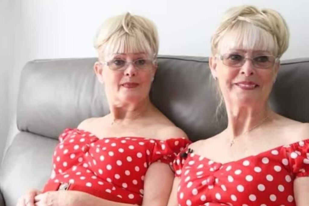 Meet The UK Twin Sisters, Who Have Been Dressing Alike For 23 Years