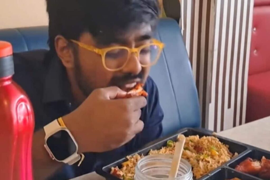 This Coimbatore Engineer Is Gaining Fame As A Part-time Food Vlogger