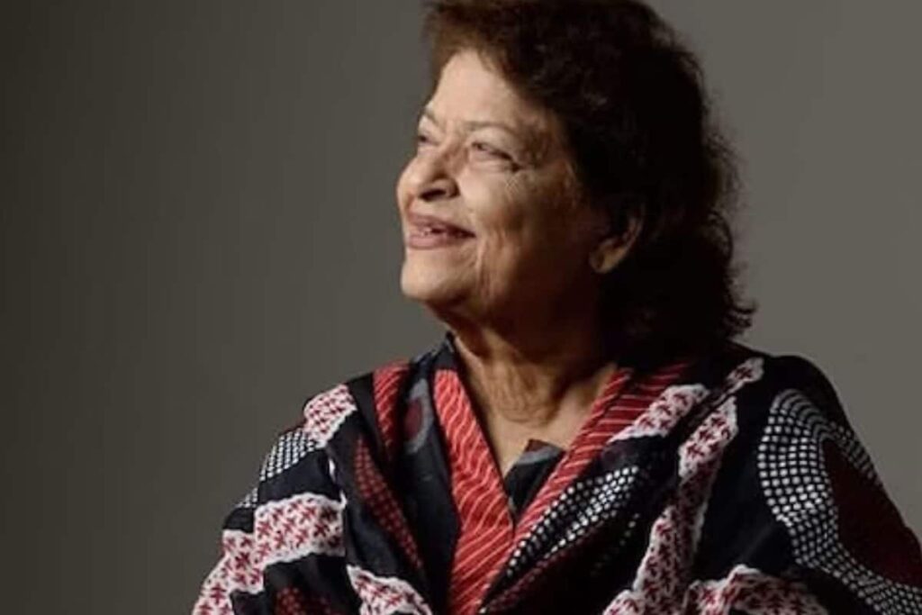 When Saroj Khan Married Her 43-year-old Guru At The Age Of 13 And Converted To Islam