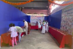 This Andhra Miniature Painter Crafts Deity Idols On Tamarind Seeds And Rice Grains