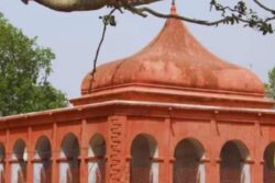 This Is The 'Best Tourist Village' In India, It's In West Bengal