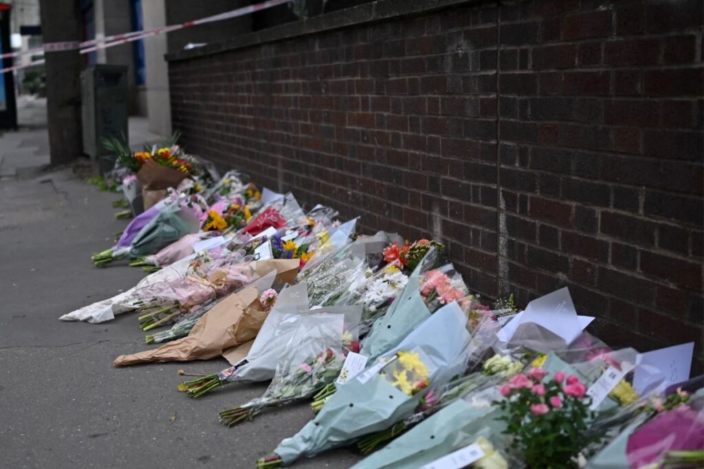 UK: Teen in Custody after Schoolgirl Becomes Latest Knife Victim