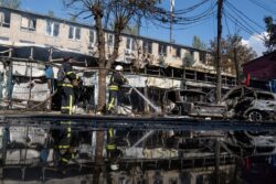 Blinken Announces $1 Billion Ukraine Aid as Missile Strike Kills 17 in Donetsk