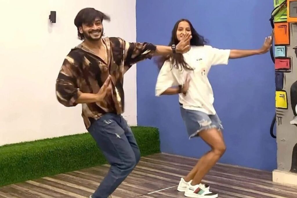 Trending: This Sibling Duo's Dance To 90s Hit Songs Will Beat Your Monday Blues