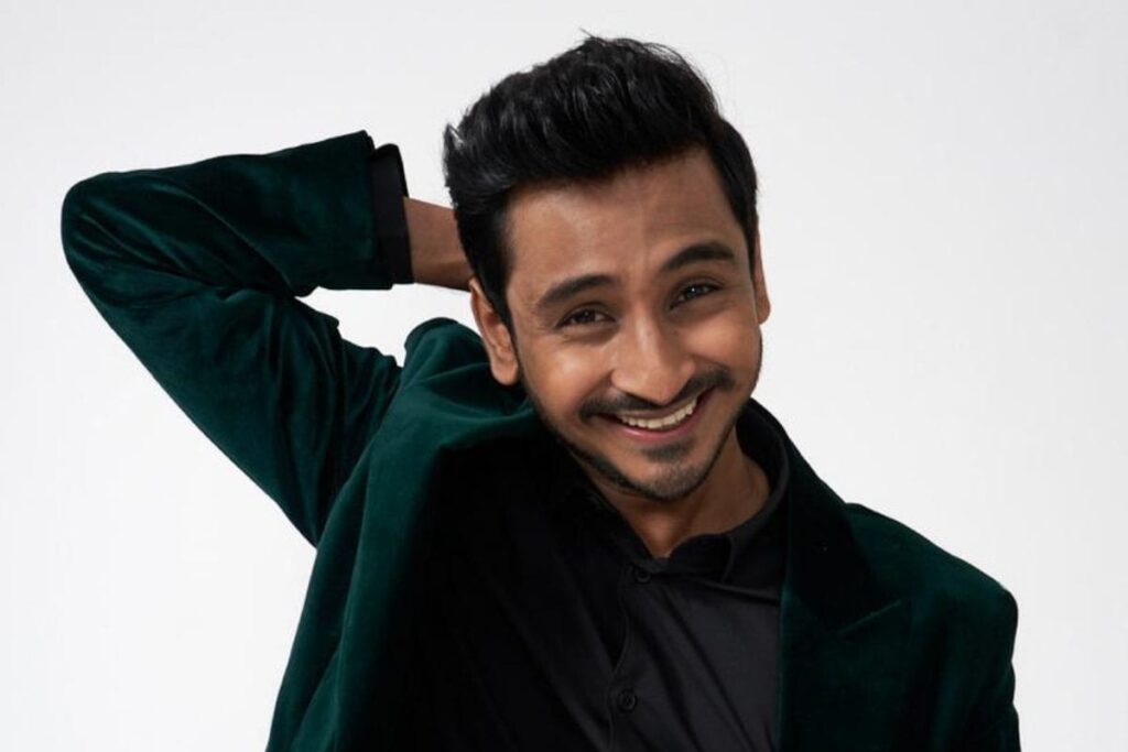 Utsav Sarkar Shines in the Emotional Finale of TVF Show 'Hostel Daze