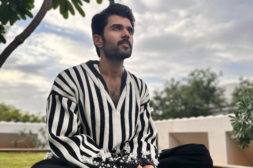 Vijay Deverakonda to Donate Rs 1 Cr from His Kushi Fee to 100 Families: 'I Don't Do It, I'll Be...'