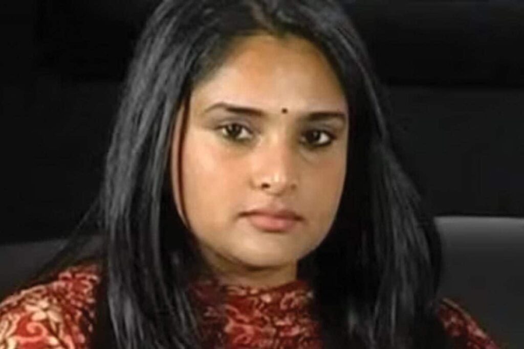 Confusion Over Ramya & Actor Raghavendra's Wife? How Fake News of Divya Spandana Death Went Viral