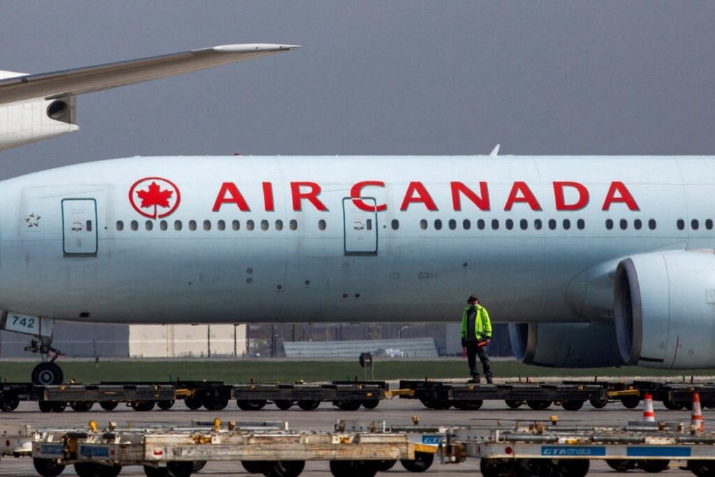 Air Canada Forces Disabled Man to Drag Himself Off Flight, Fails to Provide Wheelchair