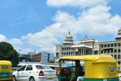 Two Bike-borne Men Steal Rs 13 Lakh from Parked Luxury Car in Bengaluru