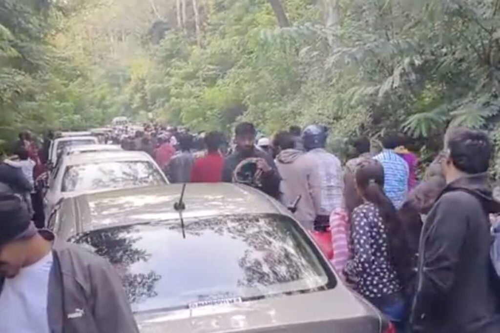 Peak Bengaluru: Video Shows More Than a Kilometer Long Traffic Before Nandi Hills