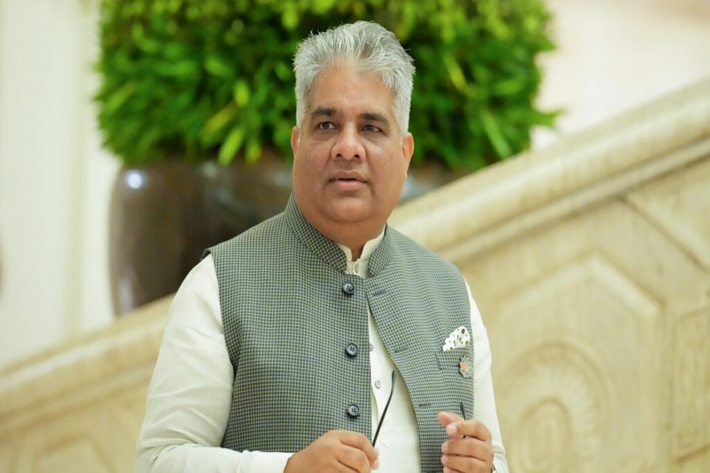 MP Elections: Union Minister Bhupender Yadav Mobbed by BJP Workers Over Ticket Distribution