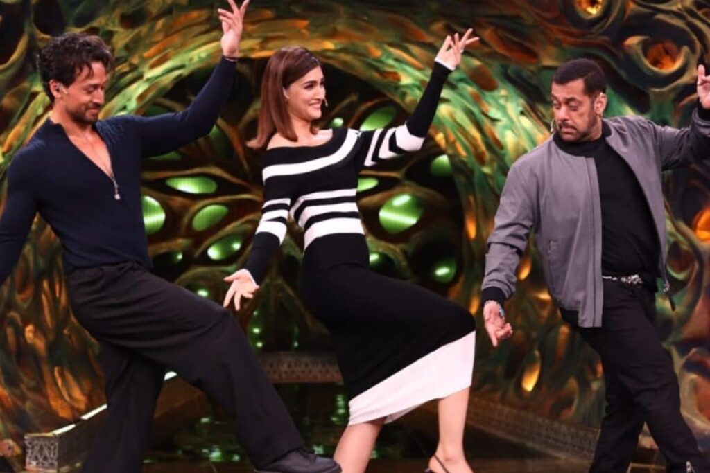 Salman Khan Congratulates Kriti Sanon For National Award Win, Grooves To 'Param Sundari' In BB 17
