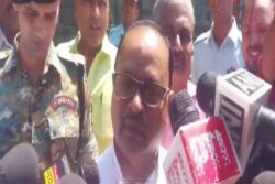 Bihar: JD(U) MLA Abuses Journalists on Being Asked Why He Carried Pistol Inside Hospital