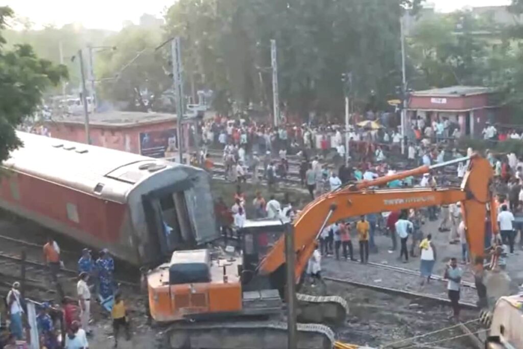 Bihar Train Accident Claims Lives of Woman, Daughter Returning for Assam’s Durga Puja