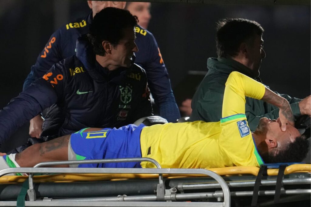 Brazil's Neymar Suffers Knee Injury After Horrible Tackle in Uruguay Match | WATCH