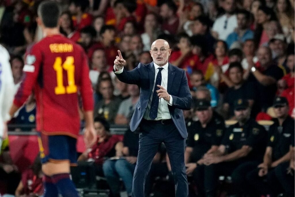 Spain Boss Luis de la Fuente Wins Over Critics With Euro 2024 Berth