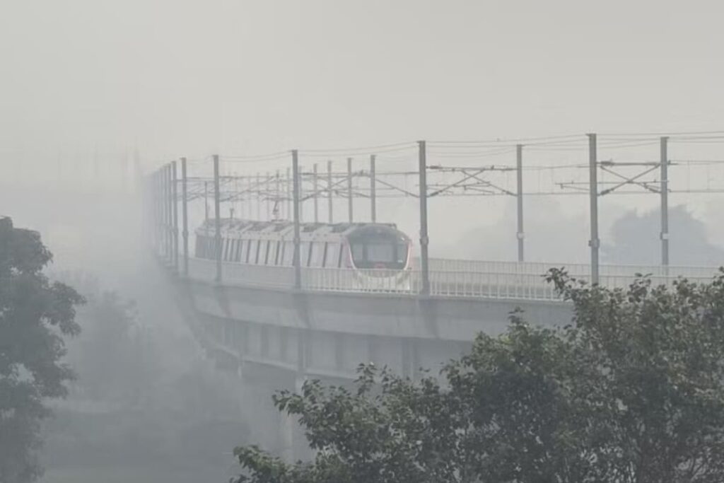 Delhi Air Pollution: Metro to Run 40 Additional Trips on Weekdays on All Routes from Wednesday | Details