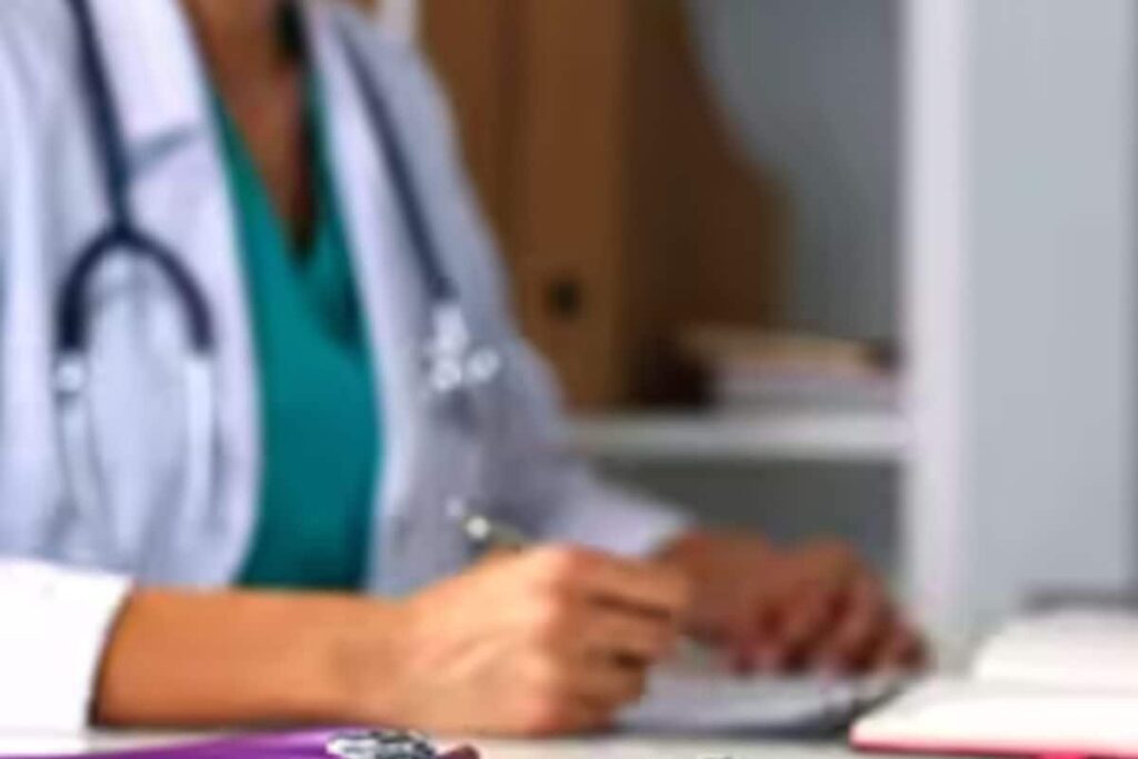 UP: 3 Junior Doctors of Medical College in Meerut Suspended for 'Thrashing' Patient's Kin