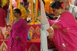 Kajol Loses Balance At Puja Pandal, Grabs On To Sister Tanishaa For Support As She Misses A Step; Watch