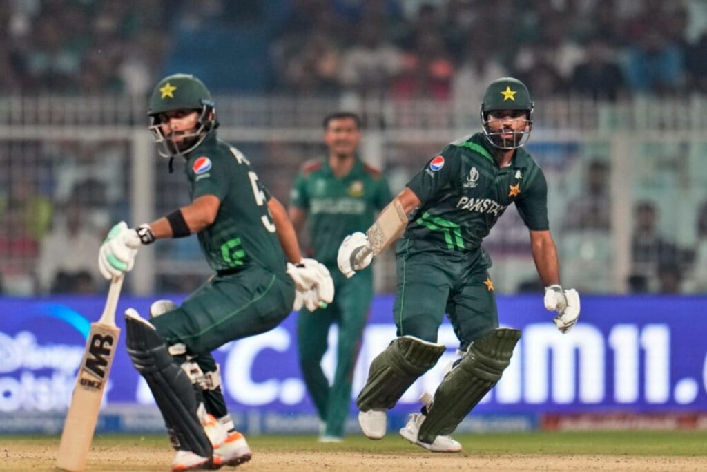 Pakistan Keep Semifinal Hopes Alive With Clinical 7 Wicket Win, Bangladesh's Knockout Hopes Dashed