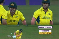 David Warner Fumes, Hurls a Mouthful After Controversial LBW Dismissal During AUS vs SL World Cup Clash